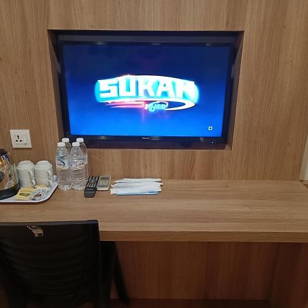 Greencity Hotel Сунгай Петани Екстериор снимка