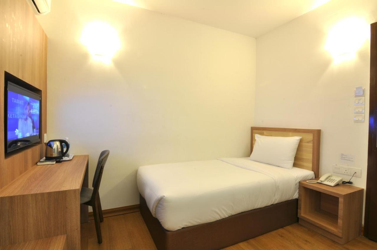 Greencity Hotel Сунгай Петани Екстериор снимка
