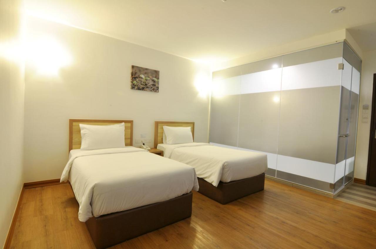 Greencity Hotel Сунгай Петани Екстериор снимка