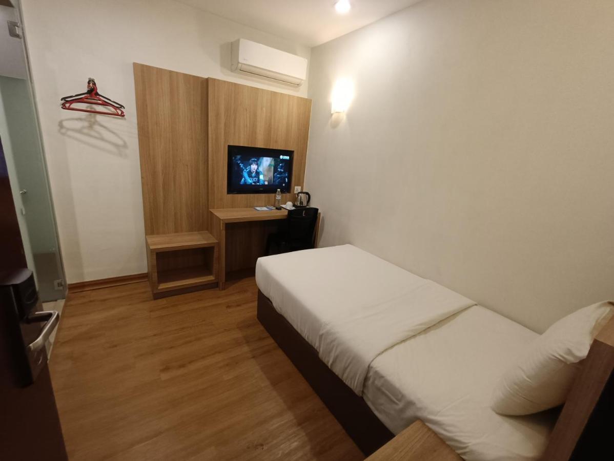 Greencity Hotel Сунгай Петани Екстериор снимка