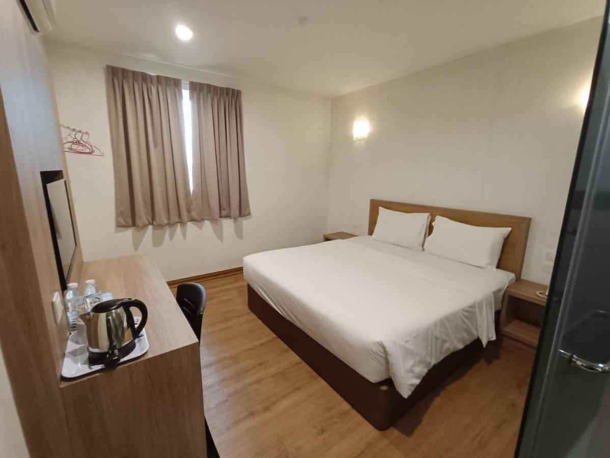 Greencity Hotel Сунгай Петани Екстериор снимка