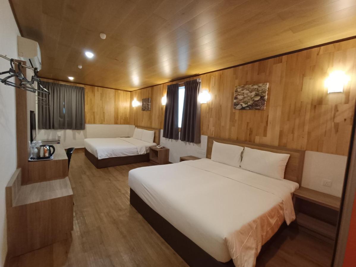 Greencity Hotel Сунгай Петани Екстериор снимка