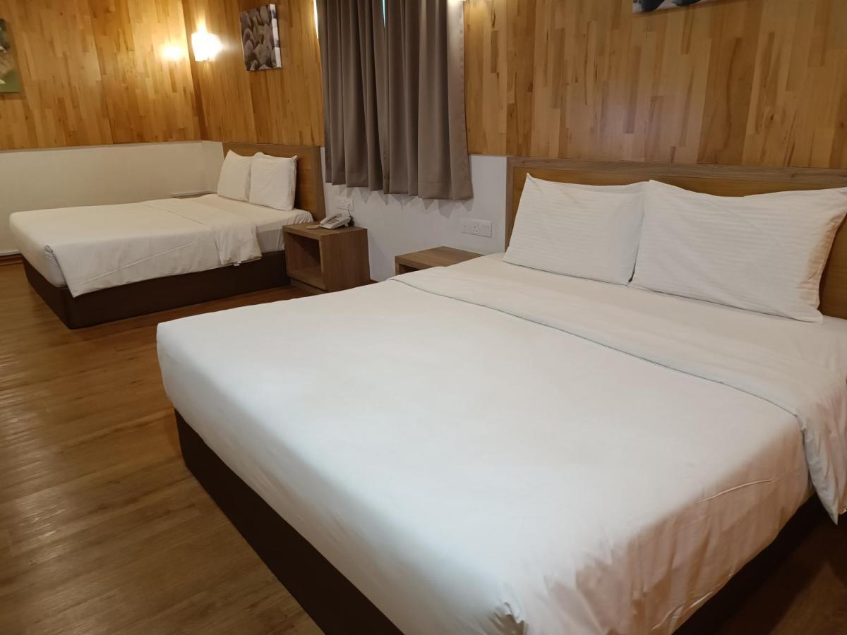 Greencity Hotel Сунгай Петани Екстериор снимка
