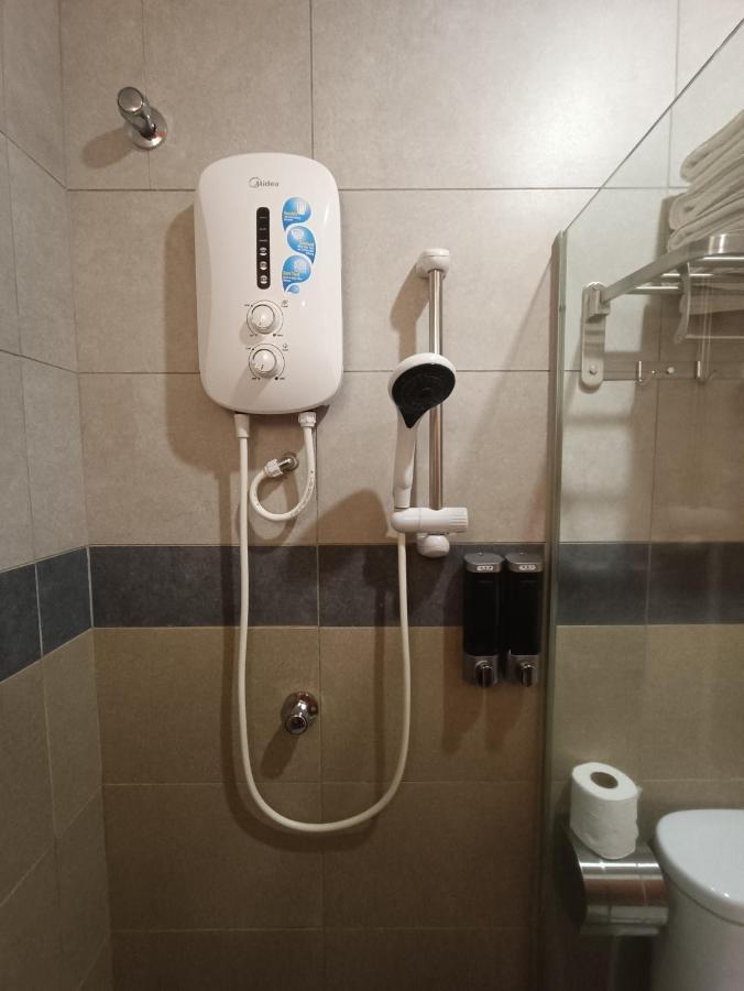Greencity Hotel Сунгай Петани Екстериор снимка
