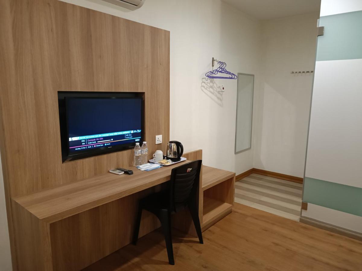 Greencity Hotel Сунгай Петани Екстериор снимка