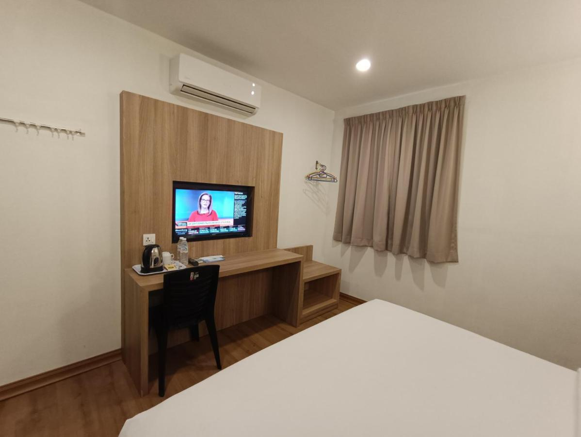 Greencity Hotel Сунгай Петани Екстериор снимка