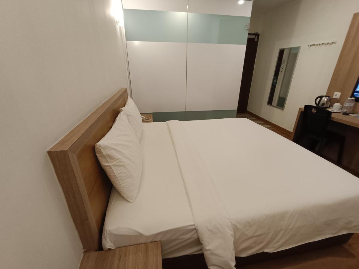 Greencity Hotel Сунгай Петани Екстериор снимка