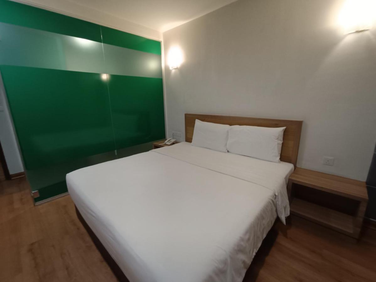 Greencity Hotel Сунгай Петани Екстериор снимка