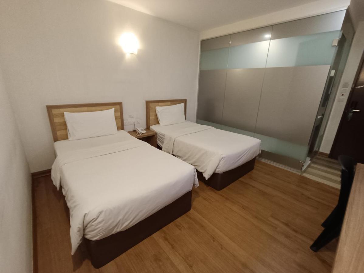 Greencity Hotel Сунгай Петани Екстериор снимка