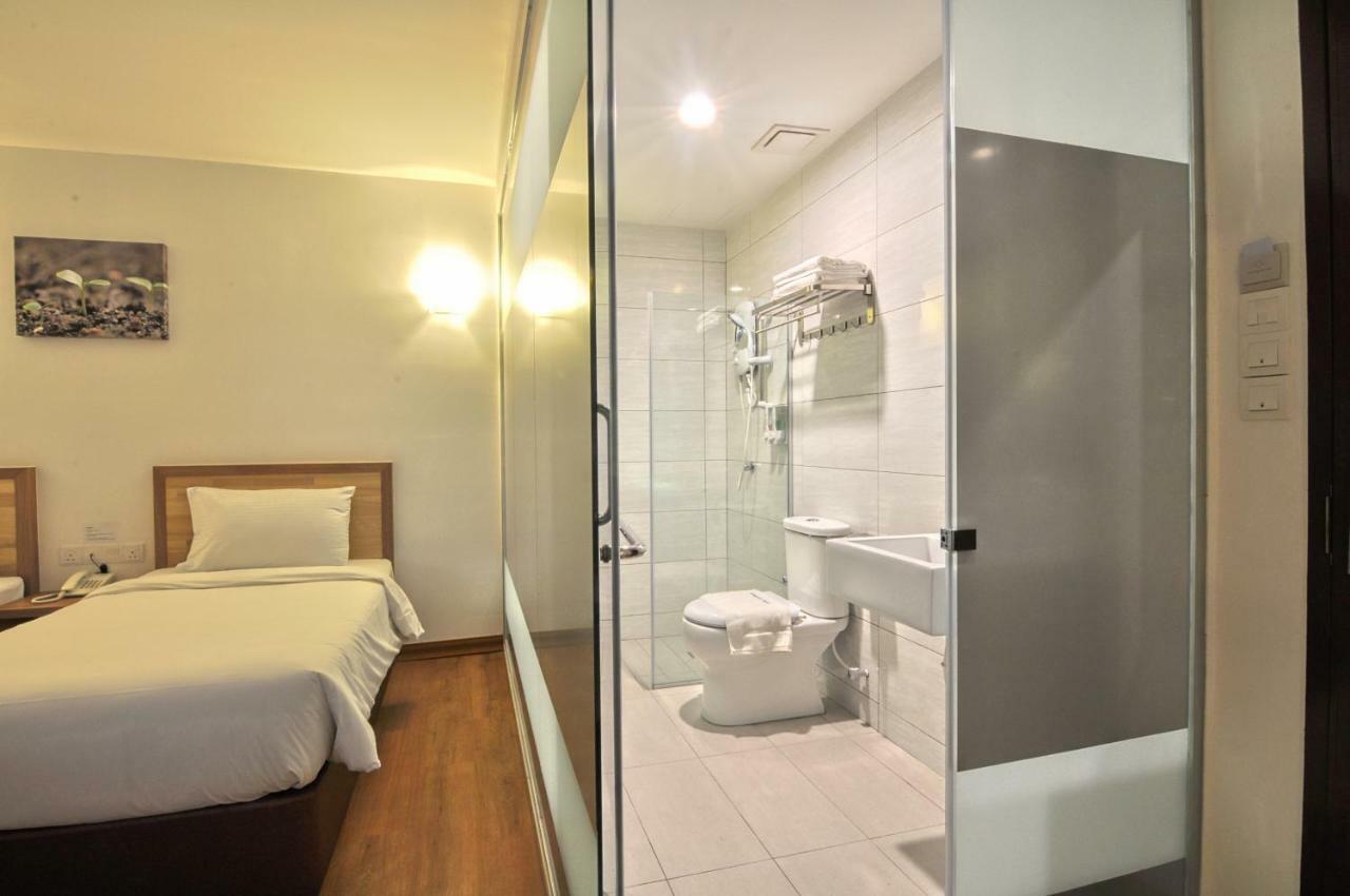 Greencity Hotel Сунгай Петани Екстериор снимка
