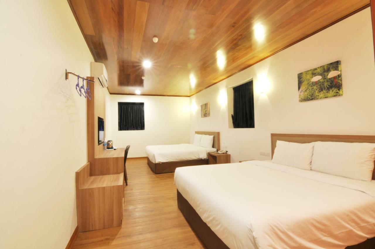 Greencity Hotel Сунгай Петани Екстериор снимка