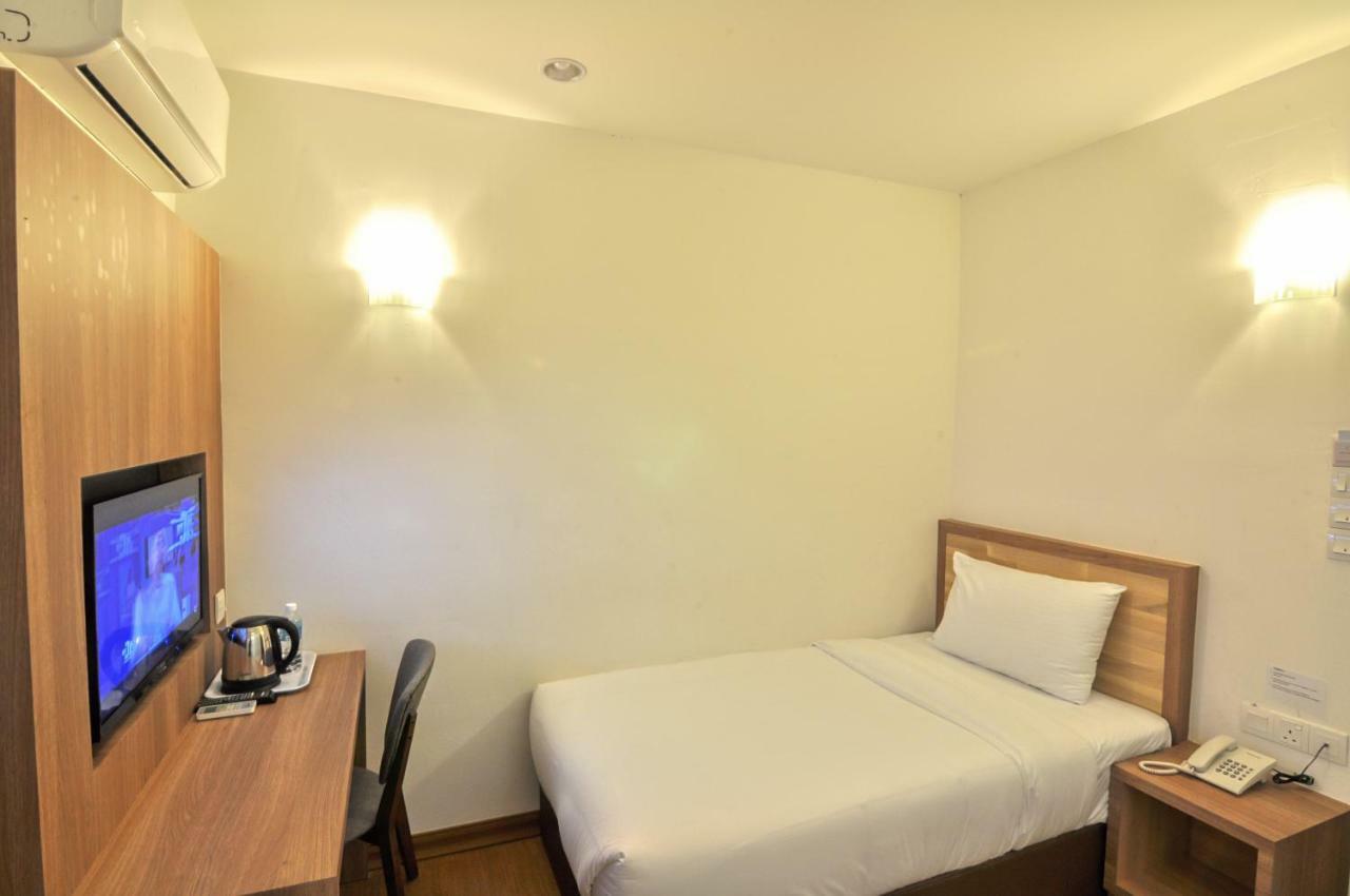 Greencity Hotel Сунгай Петани Екстериор снимка