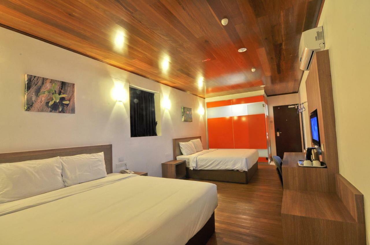 Greencity Hotel Сунгай Петани Екстериор снимка